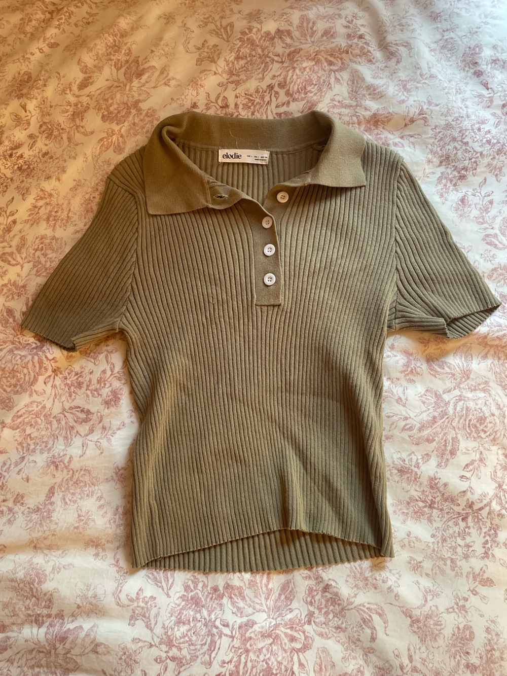Elodie Olive Ribbed V-Neck Short-Sleeve Sweater